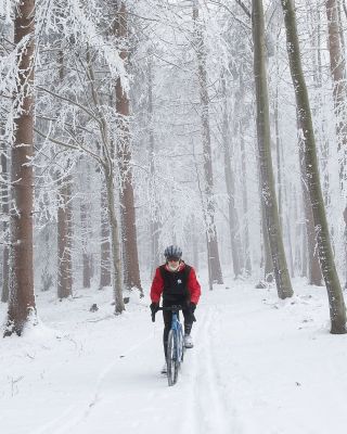 Koľko snehu je príliš veľa snehu pre gravel? So @svacosavozi som to bol zistiť. Prišli sme na to, že jeden dôležitý faktor...